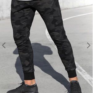 Elite eleven tapered joggers